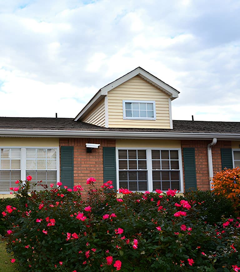 Rosewalk Village in Indianapolis, IN - Main View