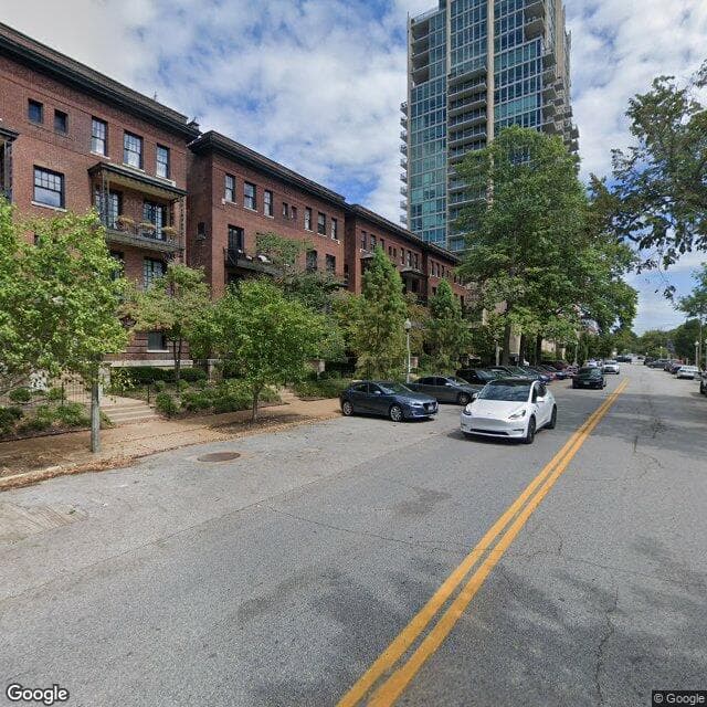 Royal Oak Nursing & Rehab in Saint Louis, MO