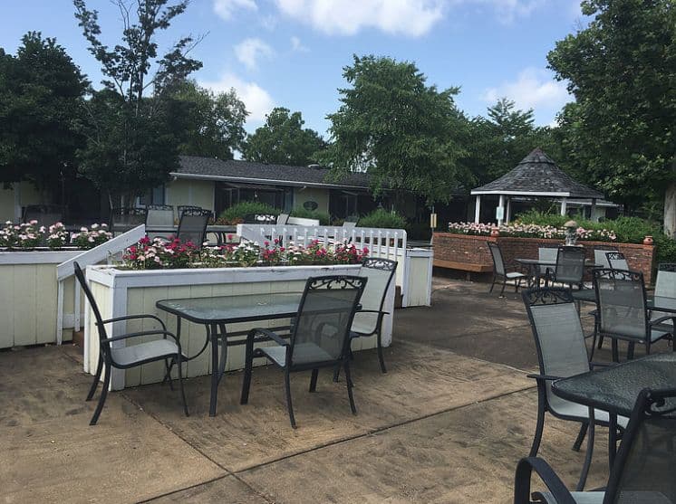 Royal Retreat Independent Living in Memphis, TN - Main View