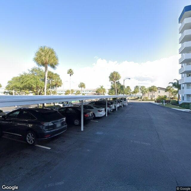Royal Stewart Arms in Dunedin, FL - Main View