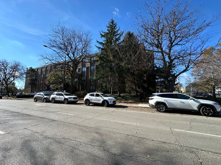 Ryze on the Avenue in Chicago, IL - Main View