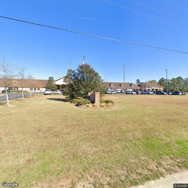 Sabine Retirement And Rehab Center in Many, LA - Main View