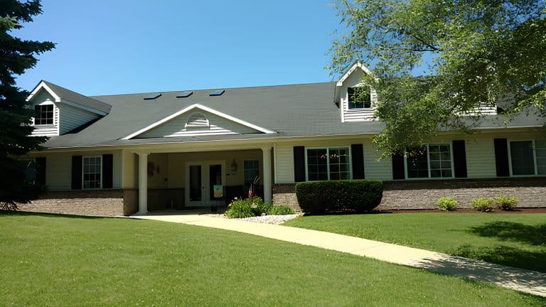 Shepherd Premier Senior Living in Dixon, IL - Main View