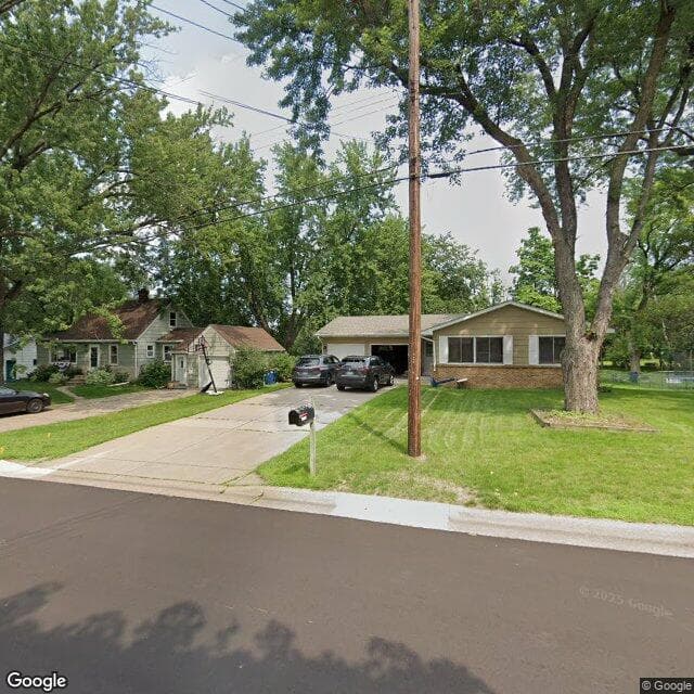 Sisters Assistant Living Care II in Roseville, MN - Main View