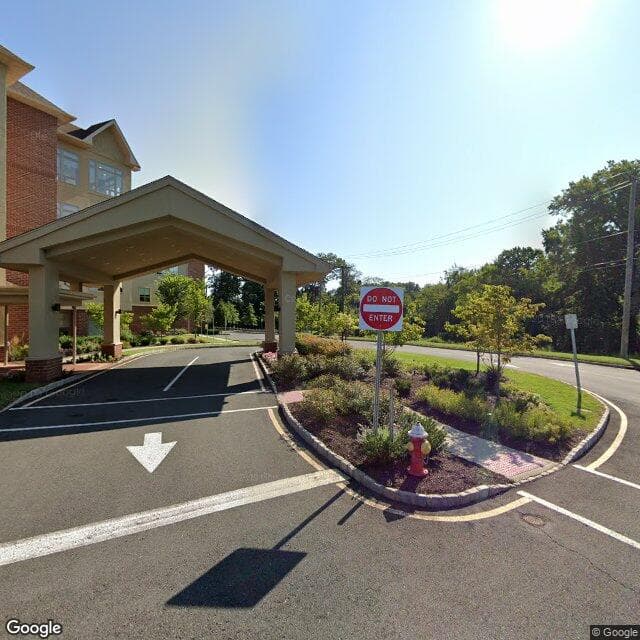 Somerset Woods Rehabilitation & Nursing Center in Somerset, NJ - Main View