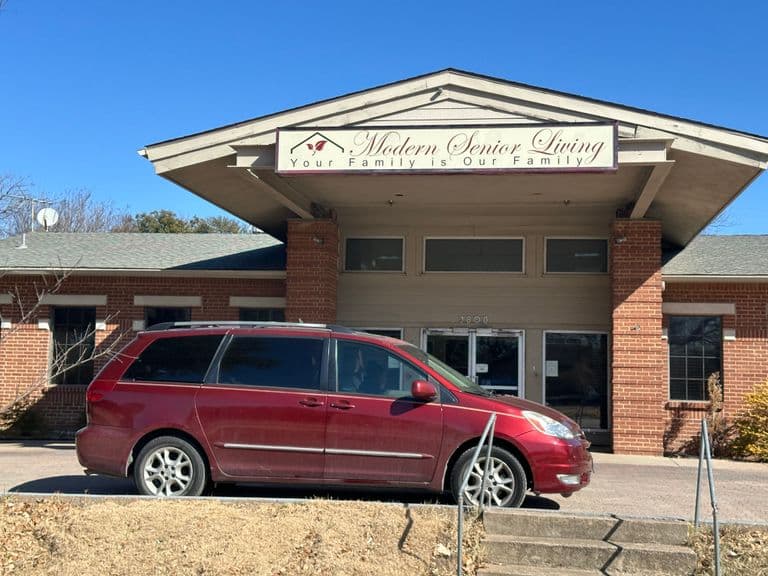 South Dallas Nursing & Rehabilitation in Dallas, TX - Main View