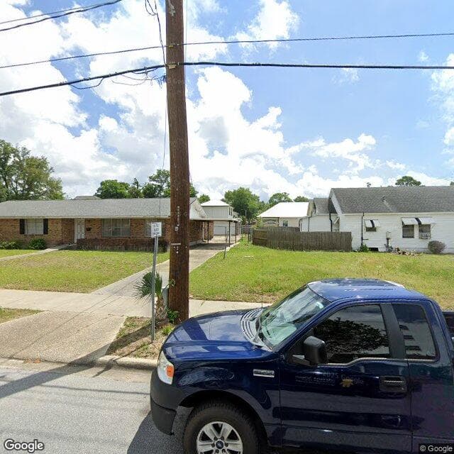Southern Oaks Care Center in Pensacola, FL - Main View