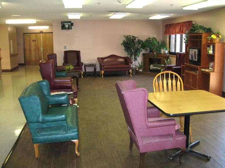 Springfield Skilled Care Center and The Lodges in Springfield, MO - Main View