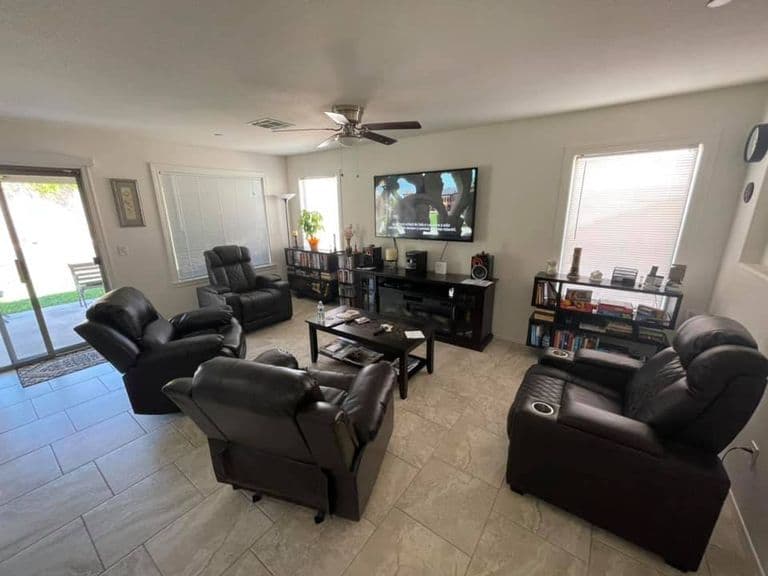 Stefan's Assisted Living in Surprise, AZ - Main View