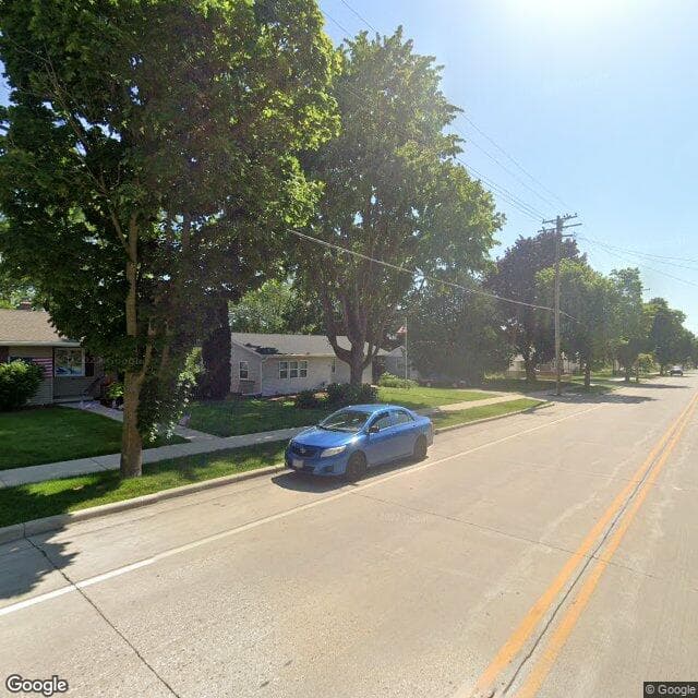 Summit House I in Waukesha, WI - Main View
