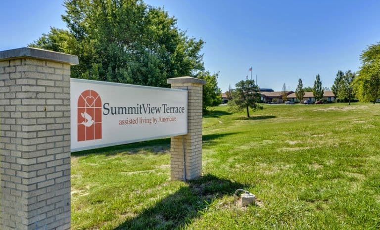 Summit View Terrace in Kansas City, MO - Main View