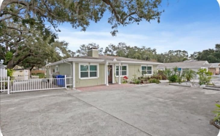 Sunrise Gardens in Dunedin, FL - Main View