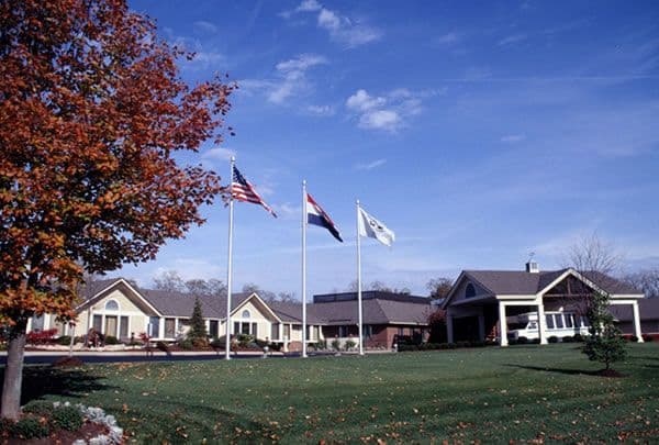 Surrey Place St Lukes Hosp Skilled Nursing And Rcf in Chesterfield, MO - Main View