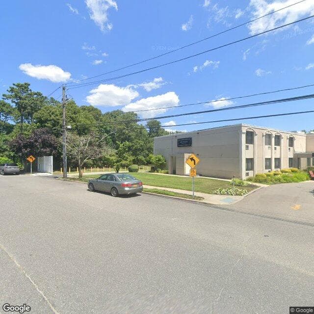 Swan Lake Nursing & Rehabilitation in Patchogue, NY