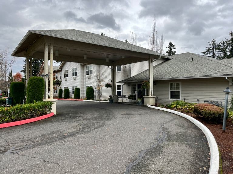 Tanner Spring Assisted Living in West Linn, OR - Main View