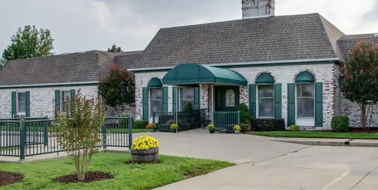 The Arbors At West Ridge Place in Sikeston, MO