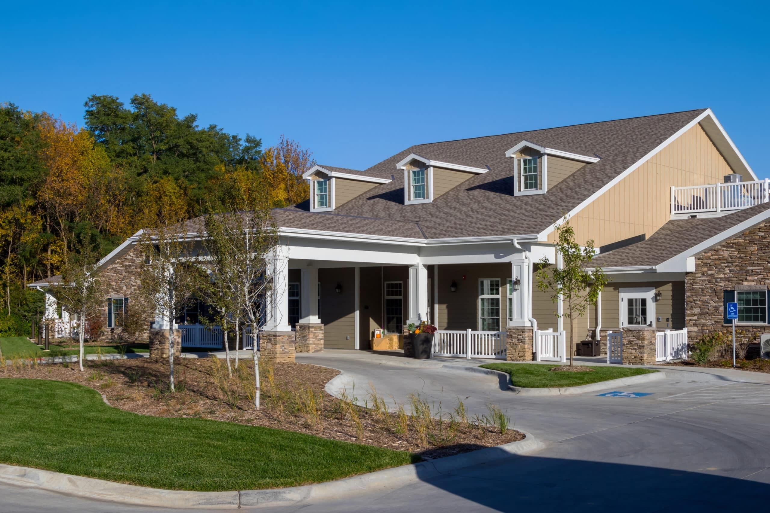 CountryHouse at Council Bluffs in Council Bluffs, IA - Main View