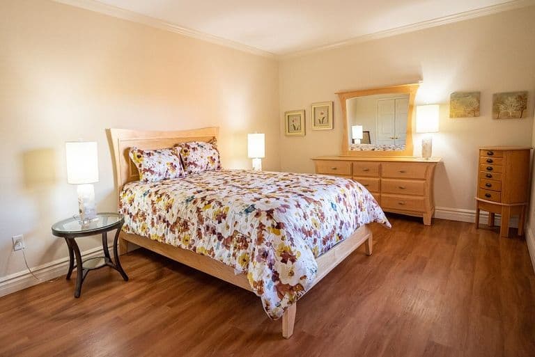 The Care Center At Royal Oaks - Senior living in Sun City, Arizona