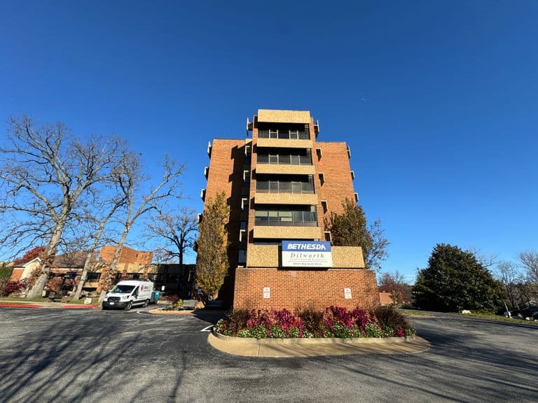 The Oaks at Bethesda Missouri in Oakland, MO - Main View