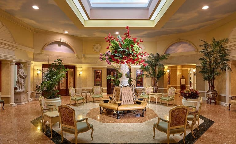 The Palace Royale - Senior living in Miami, Florida