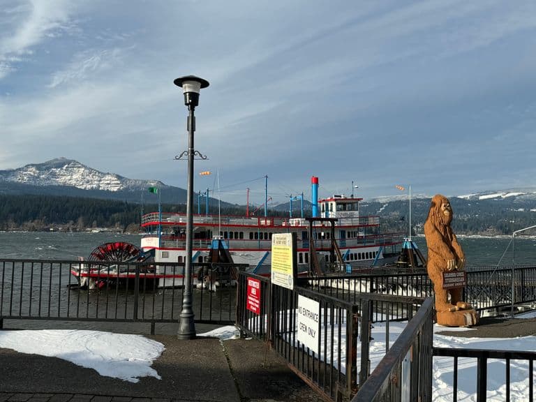 Tom's Afh in Cascade Locks, OR - Main View