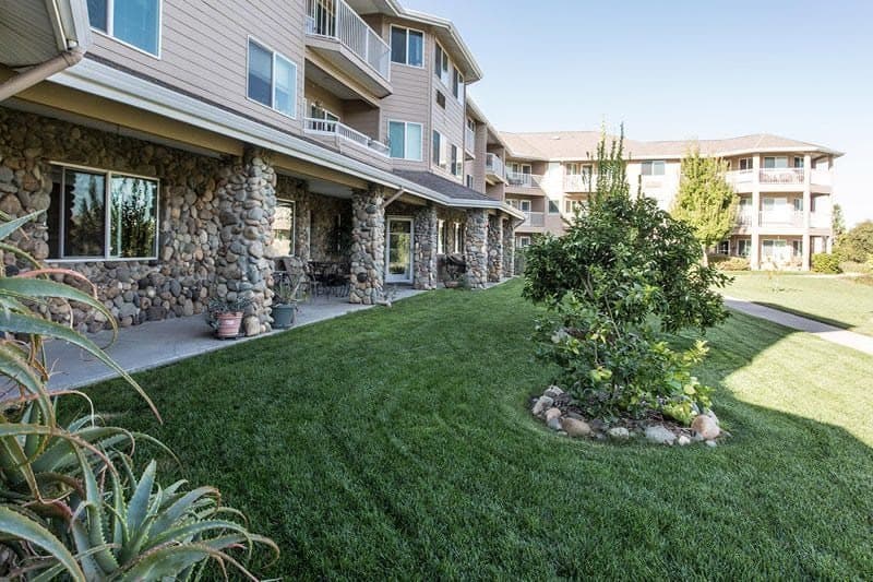 Creekside Oaks Retirement Community in Folsom, CA - Main View