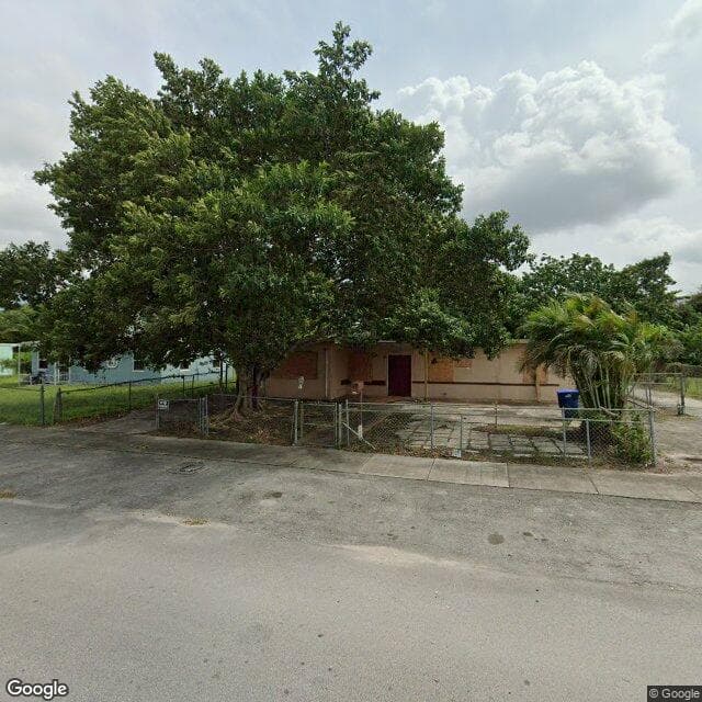 Villa Real Assisted Living Facility in Opa Locka, FL - Main View