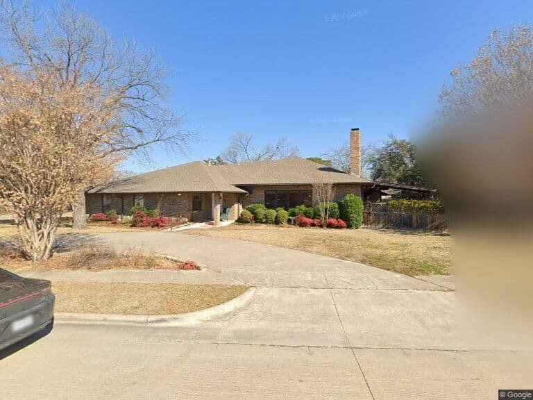 Vip Living Centers Irving in Irving, TX - Main View