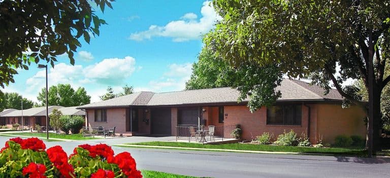 Vistas at Bettendorf in Bettendorf, IA