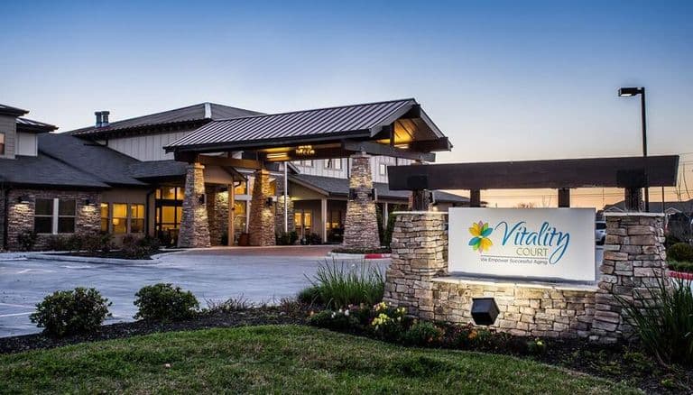 Vitality Court at Victoria in Victoria, TX - Main View