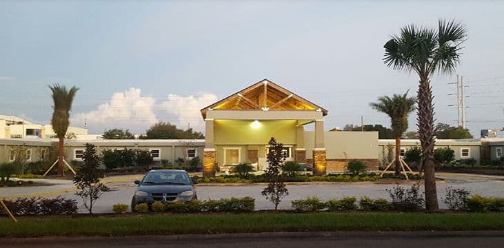 Walton Place in Tarpon Springs, FL - Main View