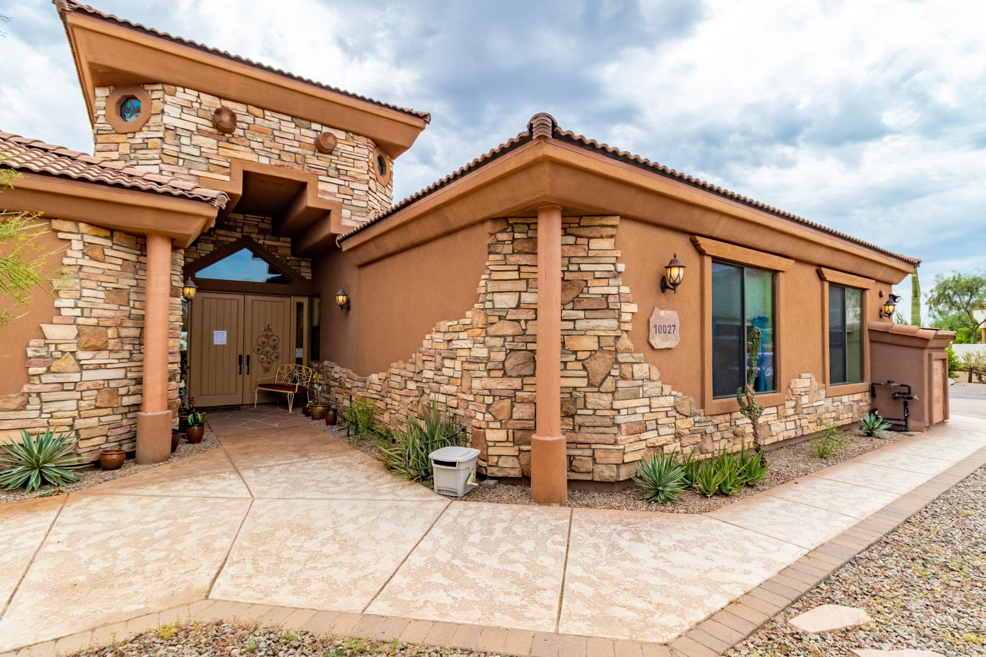 Crismon Peaks Assisted and Independent Living in Mesa, AZ - Main View