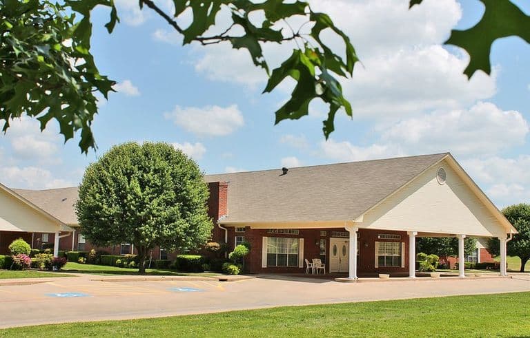 Wesley House Hillsboro in Hillsboro, TX - Main View