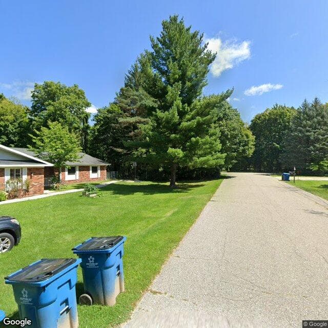 White Pine Cottage in Scottville, MI - Main View