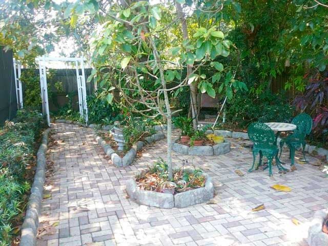 Croton Manor - Senior living in Sarasota, Florida