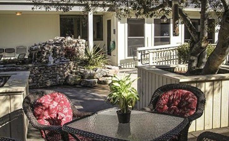 Woodland Ridge Senior Living in Smyrna, GA - Main View