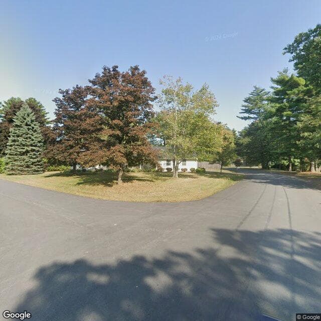Woodridge Lane (14) in North Hampton, NH
