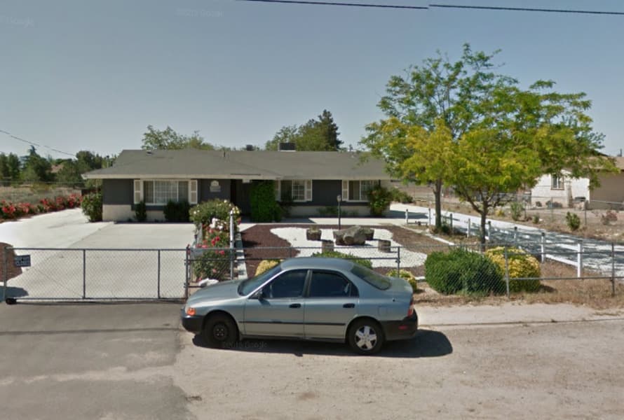 D'Desert Rose in Hesperia, CA - Main View