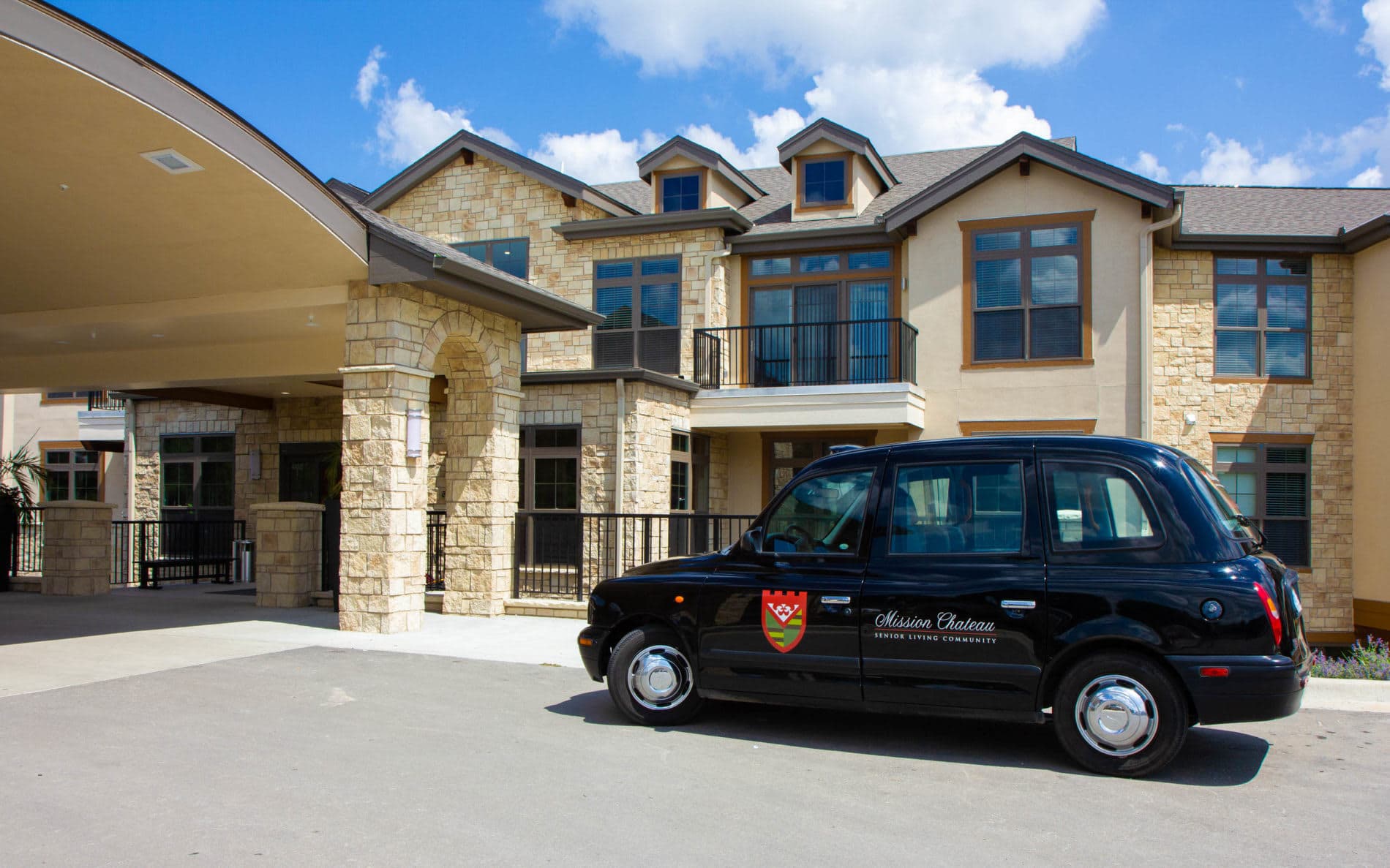 Mission Chateau Senior Living Community in Prairie Village, KS