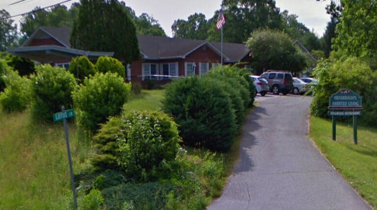 Dogwood Retirement in Hendersonville, NC - Main View