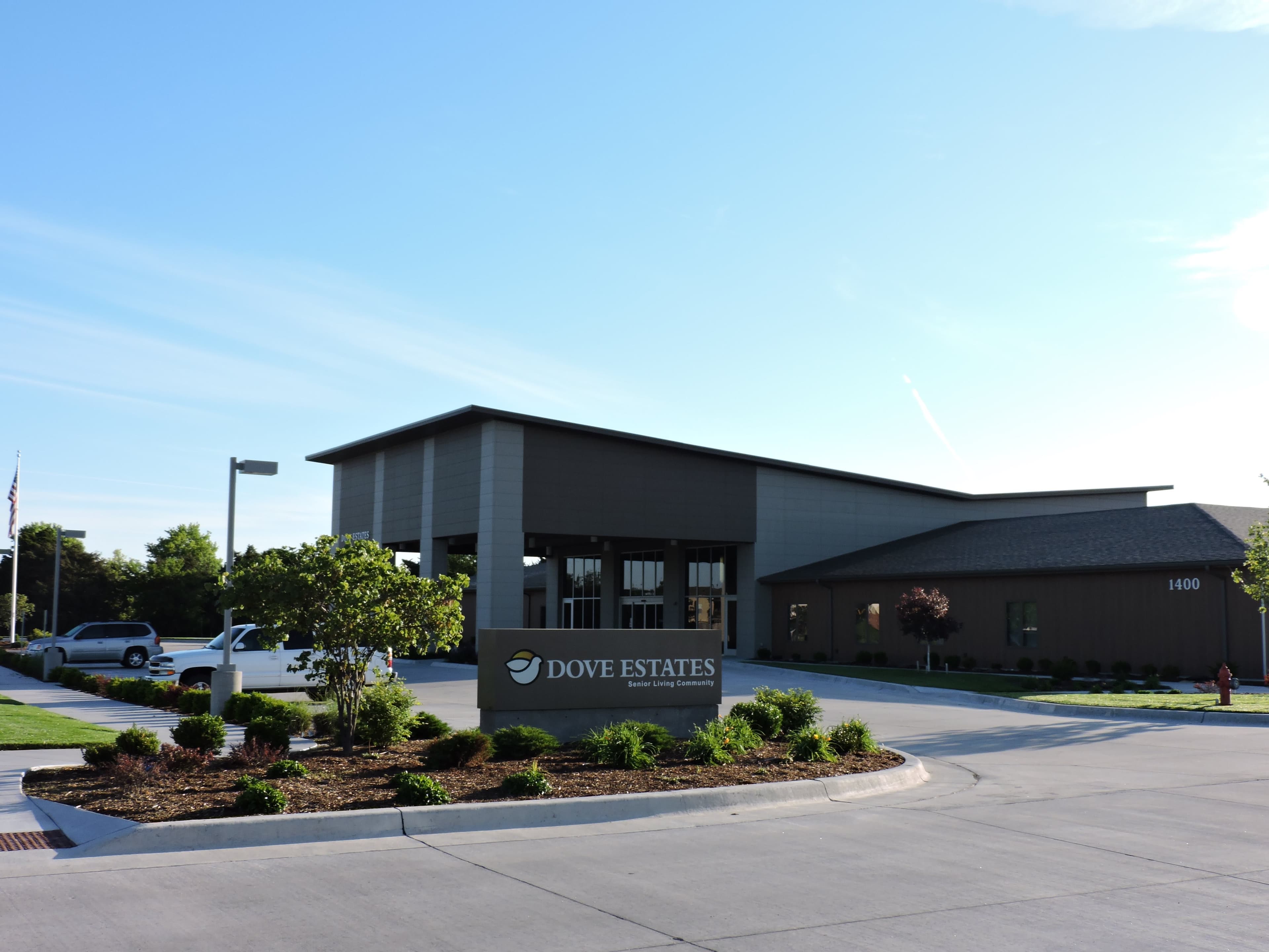 Dove Estates Senior Living in Goddard, KS - Main View