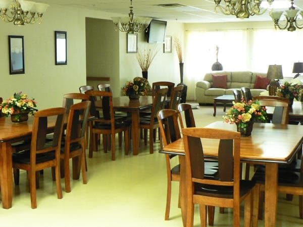 Dupar Assisted Living in Milwaukee, WI - Main View