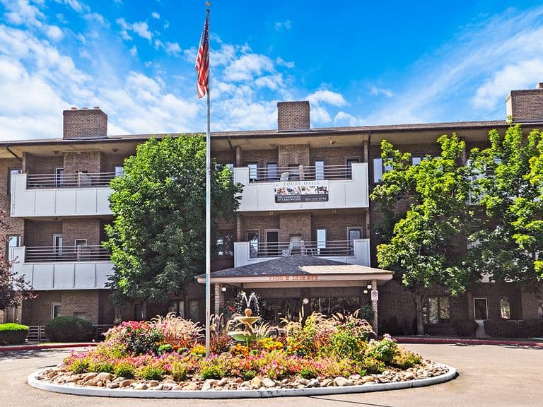 The Courtyard At Lakewood - Senior living in Lakewood, CO