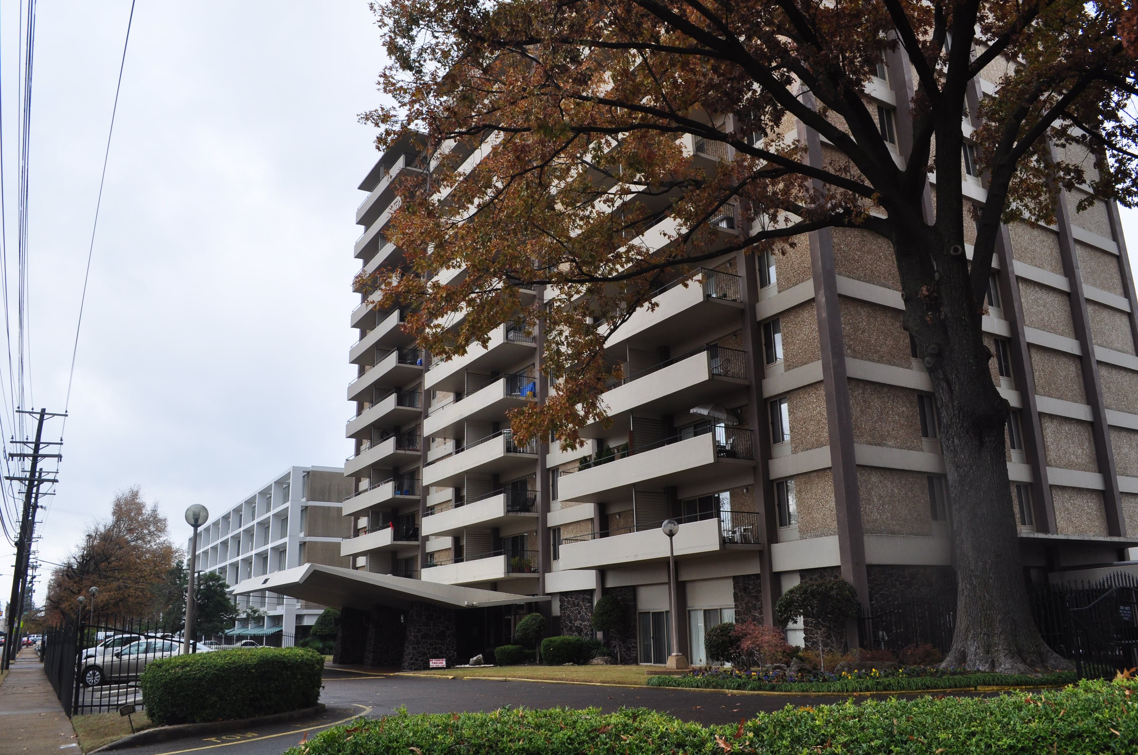 Embassy Apartments in Memphis, TN - Main View