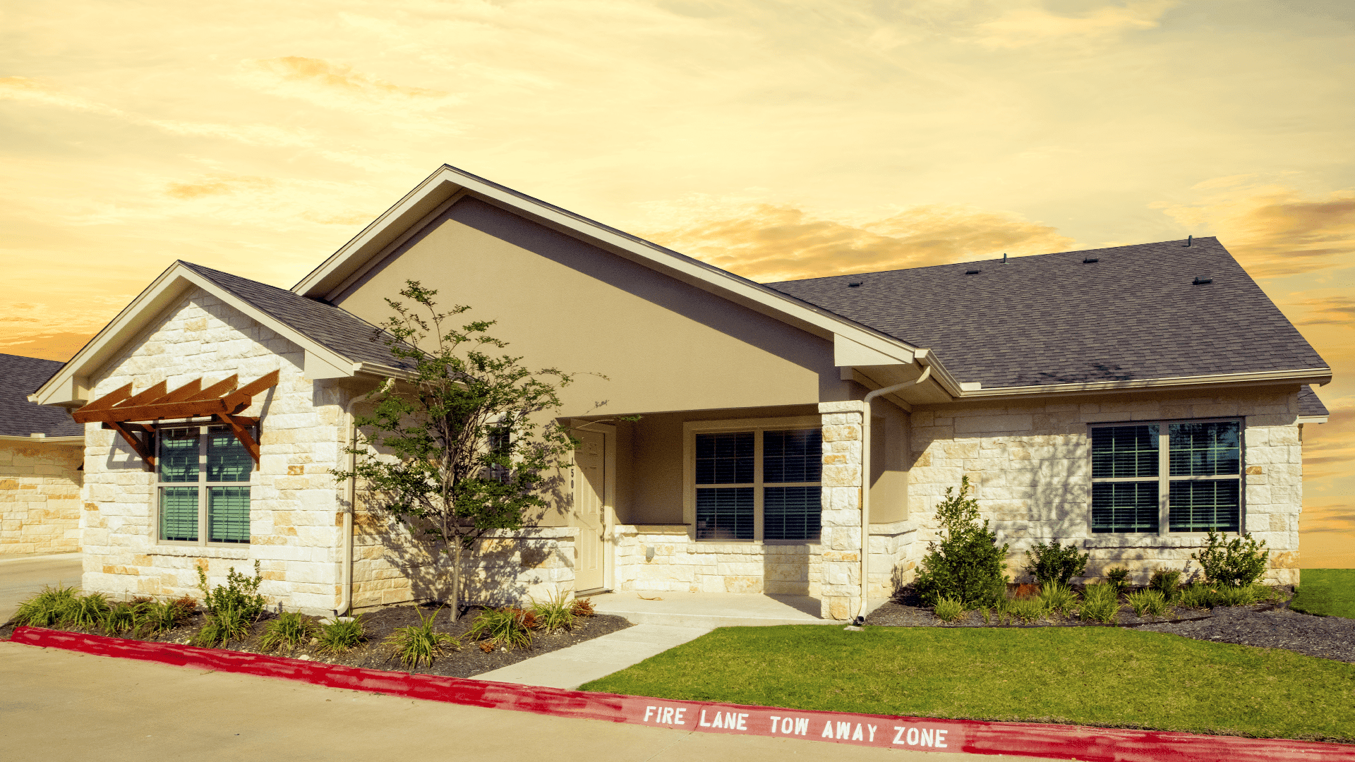 Emerald Cottages of Round Rock in Round Rock, TX