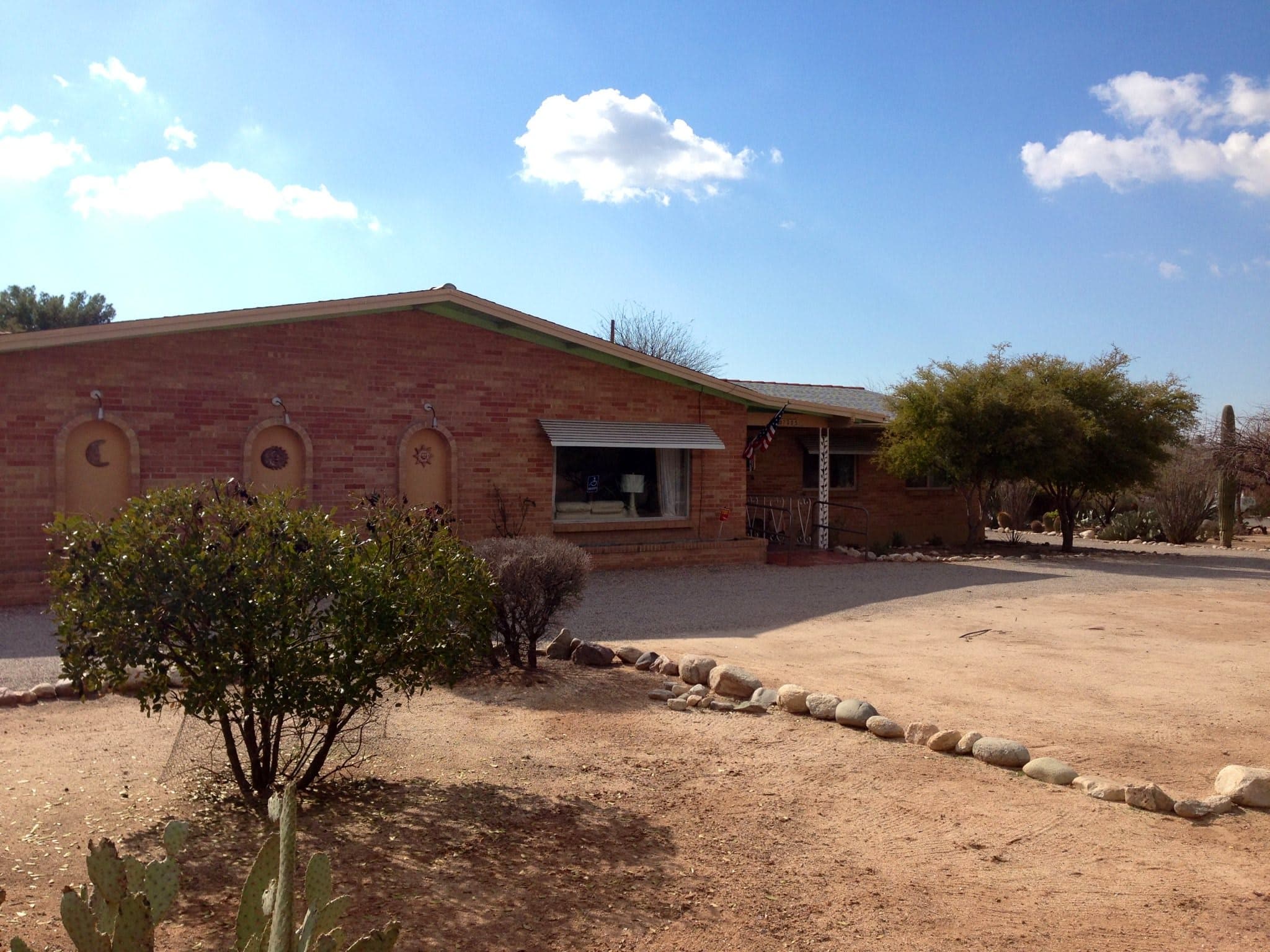 Emerald Manor Assisted Living in Tucson, AZ - Main View