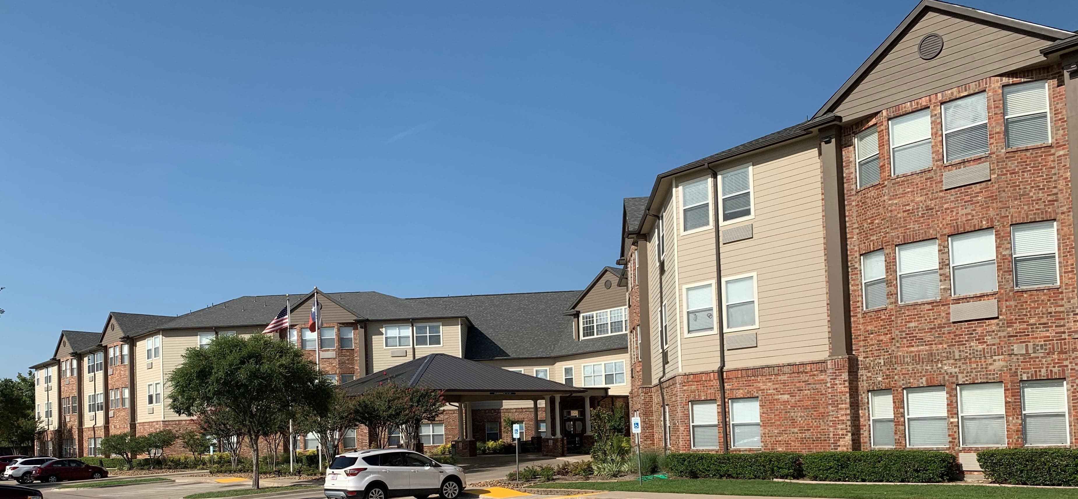 Emerson South Collins in Arlington, TX - Main View