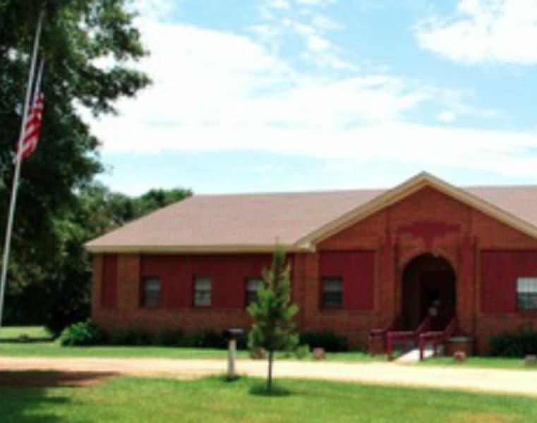 Enon Country Manor in Walnut Hill, FL - Main View