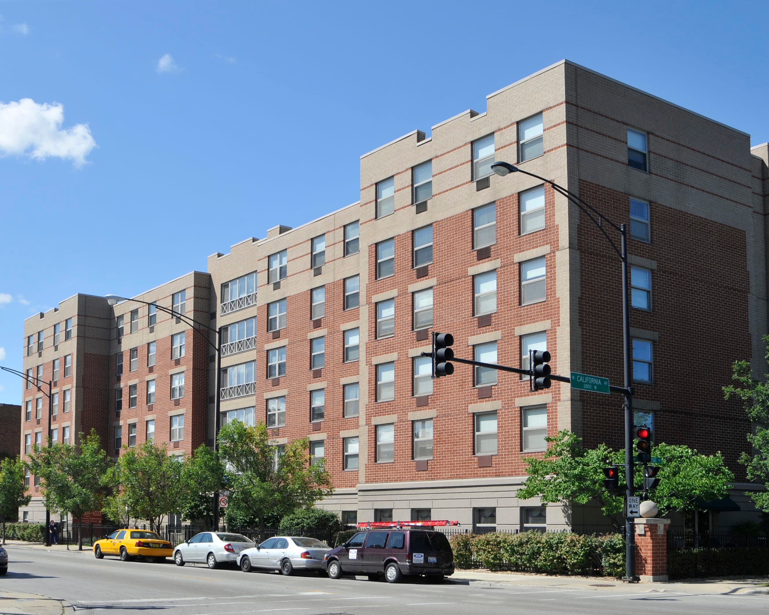Senior Suites Ravenswood Manor in Chicago, IL - Main View