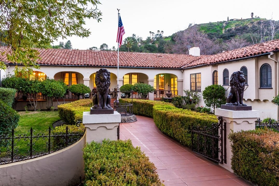 Foothill Retirement in Tujunga, CA - Main View